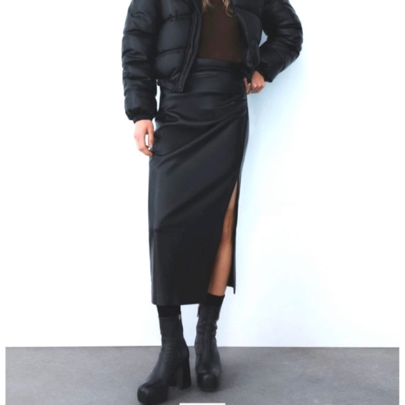 Zara Faux Leather Skirt - Picture 16 of 16
